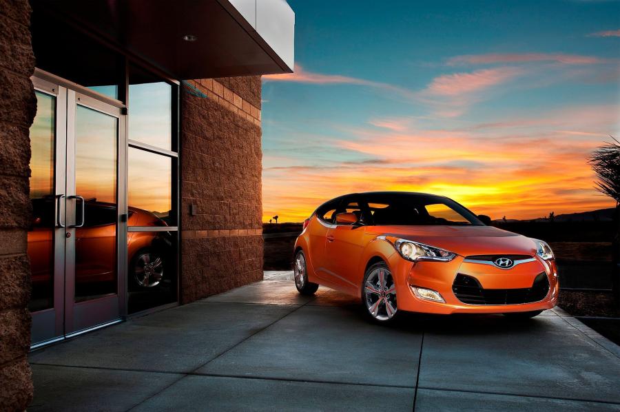  Hyundai Veloster 2011 года  (фото 23 из 184)